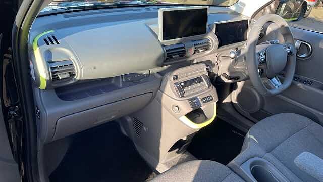 Hyundai INSTER Long Range 49kWh Cross SUV 5dr Electric Auto (115 ps)