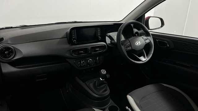 Hyundai I10 1.0 Advance Hatchback 5dr Petrol Auto Euro 6 (s/s) (63 ps) DRAGON RED