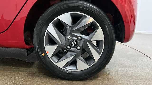 Hyundai I10 1.0 Advance Hatchback 5dr Petrol Auto Euro 6 (s/s) (63 ps) DRAGON RED