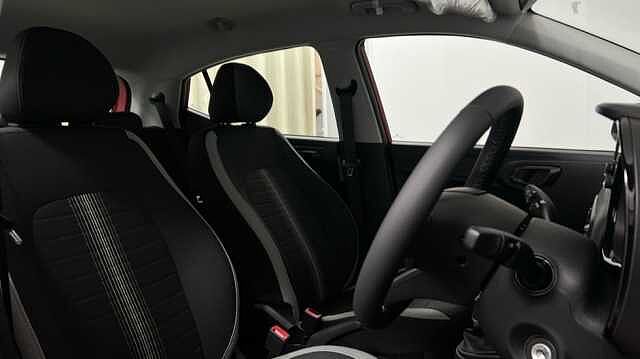 Hyundai I10 1.0 Advance Hatchback 5dr Petrol Auto Euro 6 (s/s) (63 ps) DRAGON RED