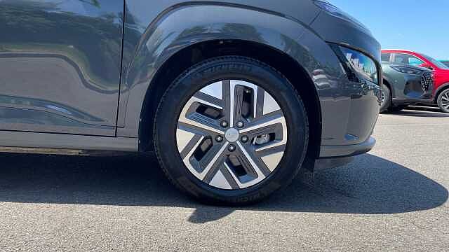 Hyundai KONA 64kWh Ultimate SUV 5dr Electric Auto (10.5kW Charger) (204 ps)