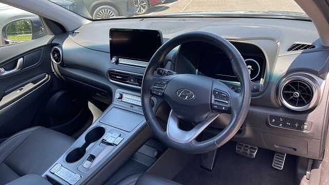 Hyundai KONA 64kWh Ultimate SUV 5dr Electric Auto (10.5kW Charger) (204 ps)