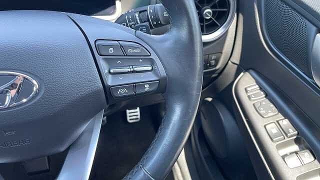 Hyundai KONA 64kWh Ultimate SUV 5dr Electric Auto (10.5kW Charger) (204 ps)