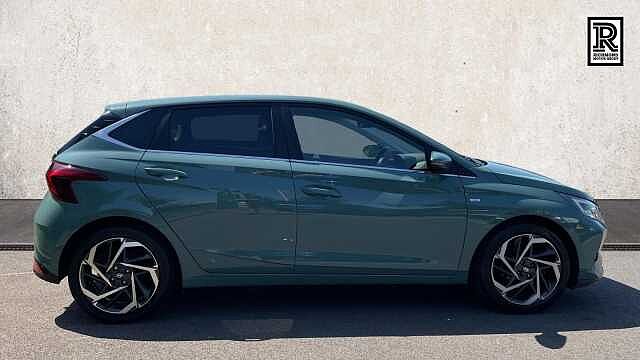 Hyundai I20 1.0 T-GDi MHEV Premium Hatchback 5dr Petrol Hybrid Manual Euro 6 (s/s) (100 ps) Green