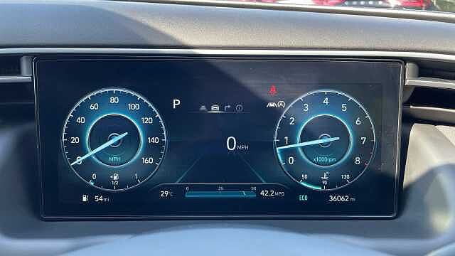 Hyundai TUCSON 1.6 T-GDi MHEV SE Connect SUV 5dr Petrol Hybrid DCT Euro 6 (s/s) (150 ps) Black