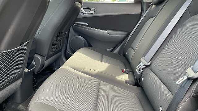 Hyundai KONA 1.6 h-GDi Premium SUV 5dr Petrol Hybrid DCT Euro 6 (s/s) (141 ps)