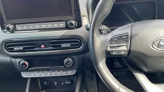 Hyundai KONA 1.6 h-GDi Premium SUV 5dr Petrol Hybrid DCT Euro 6 (s/s) (141 ps)