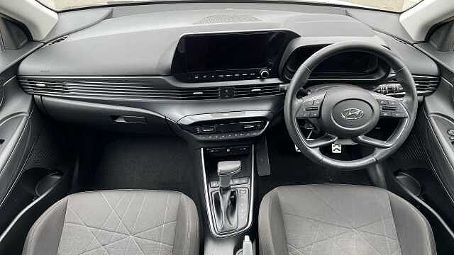 Hyundai BAYON 1.0 T-GDi MHEV Premium SUV 5dr Petrol Hybrid DCT Euro 6 (s/s) (120 ps) White