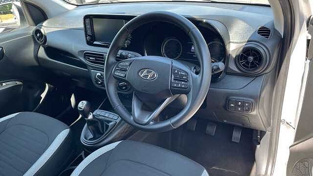 Hyundai i10 1.0 SE Connect Hatchback 5dr Petrol Manual Euro 6 (s/s) (67 ps)