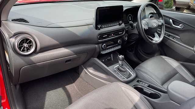 Hyundai KONA 1.6 h-GDi Ultimate SUV 5dr Petrol Hybrid DCT Euro 6 (s/s) (141 ps)