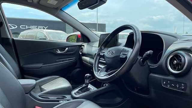 Hyundai KONA 1.6 h-GDi Ultimate SUV 5dr Petrol Hybrid DCT Euro 6 (s/s) (141 ps)