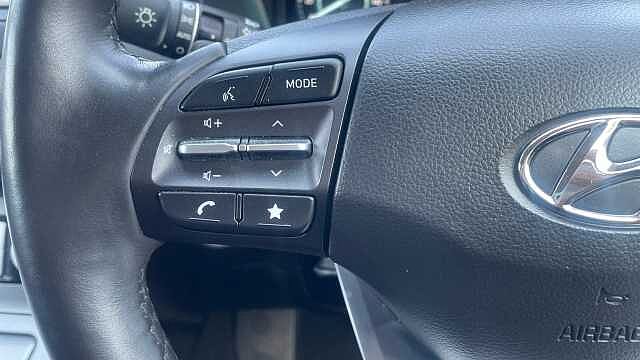 Hyundai KONA 64kWh Ultimate SUV 5dr Electric Auto (10.5kW Charger) (204 ps)