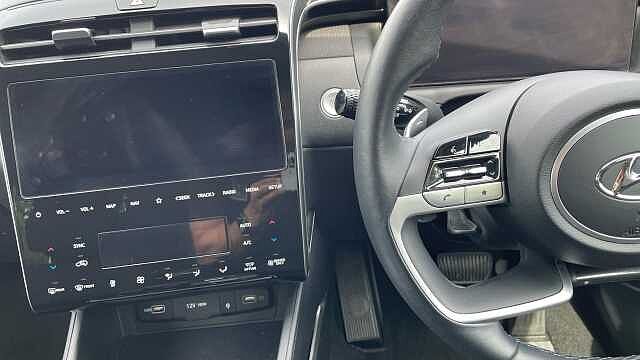 Hyundai TUCSON 1.6 h T-GDi Premium SUV 5dr Petrol Hybrid Auto Euro 6 (s/s) (230 ps) Shimmering Slvr