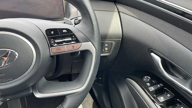 Hyundai TUCSON 1.6 h T-GDi Premium SUV 5dr Petrol Hybrid Auto Euro 6 (s/s) (230 ps) Shimmering Slvr