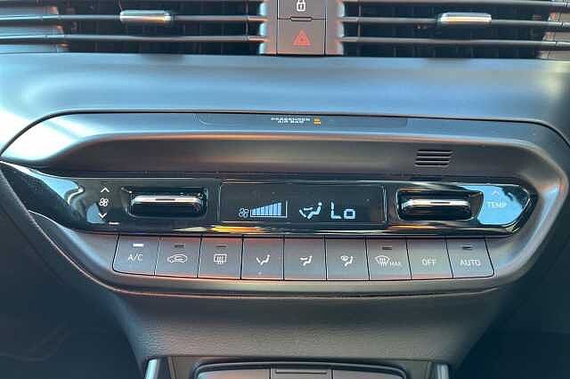 Hyundai BAYON 1.0 T Gdi Premium Suv 5dr Petrol Dct Euro 6 (s/s) (100 Ps) Aurora Grey