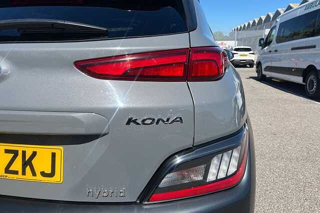 Hyundai KONA 1.6 H Gdi Premium Suv 5dr Petrol Hybrid Dct Euro 6 (s/s) (141 Ps) Galactic Grey