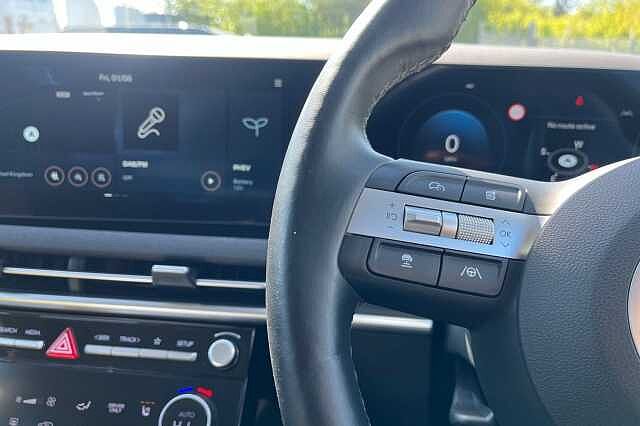 Hyundai TUCSON 1.6 T Gdi 13.8kwh Premium Suv 5dr Petrol Plug In Hybrid Auto 4wd Euro 6 (s/s) (2 Blue