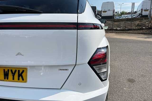 Hyundai KONA 1.6 H Gdi N Line Suv 5dr Petrol Hybrid Dct Euro 6 (s/s) (141 Ps) Atlas White