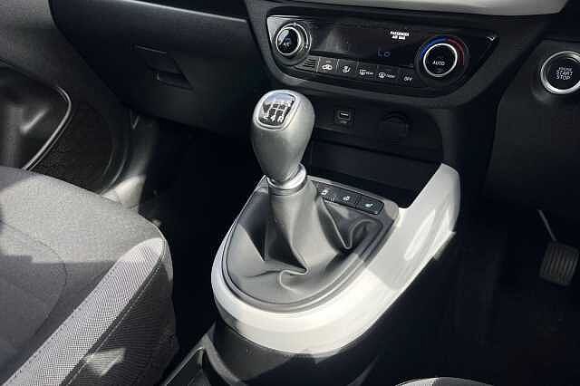 Hyundai I10 1.0 Premium Hatchback 5dr Petrol Manual Euro 6 (s/s) (67 Ps) Intense Blue