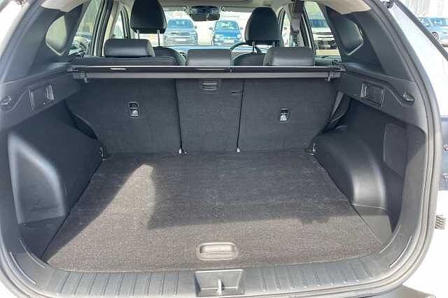 Hyundai TUCSON 1.6 H T Gdi Ultimate Suv 5dr Petrol Hybrid Auto Euro 6 (s/s) (230 Ps) Atlas White