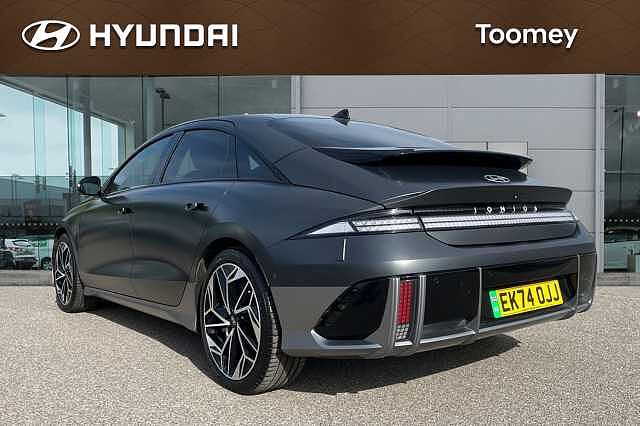 Hyundai Ioniq 6 77.4kwh Ultimate Saloon 4dr Electric Auto (228 Ps)