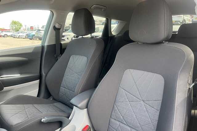 Hyundai Bayon 1.0 T Gdi Mhev Ultimate Suv 5dr Petrol Hybrid Dct Euro 6 (s/s) (100 Ps)