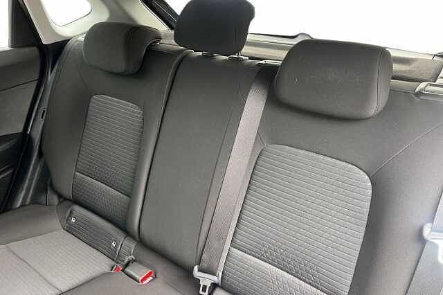 Hyundai I20 1.0 T Gdi Mhev Premium Hatchback 5dr Petrol Hybrid Dct Euro 6 (s/s) (100 Ps)