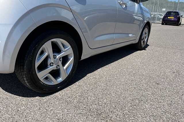 Hyundai I10 1.2 Se Connect Hatchback 5dr Petrol Manual Euro 6 (s/s) (84 Ps)