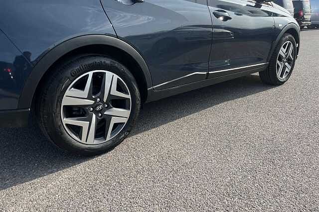 Hyundai Bayon 1.0 T Gdi Mhev Premium Suv 5dr Petrol Hybrid Dct Euro 6 (s/s) (100 Ps)