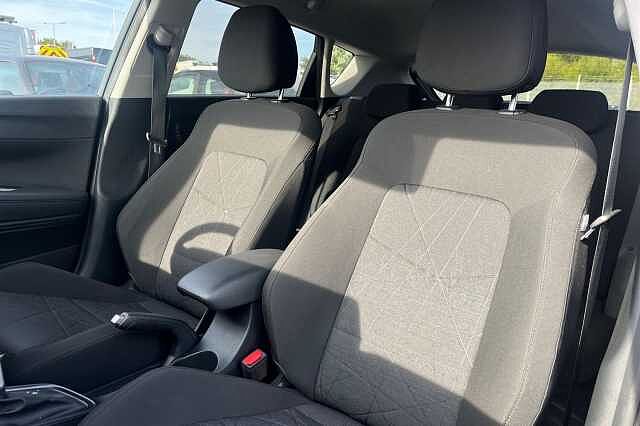 Hyundai Bayon 1.0 T Gdi Mhev Premium Suv 5dr Petrol Hybrid Dct Euro 6 (s/s) (100 Ps)