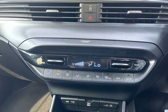 Hyundai Bayon 1.0 T Gdi Mhev Premium Suv 5dr Petrol Hybrid Dct Euro 6 (s/s) (100 Ps)