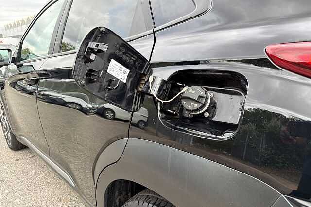 Hyundai Kona 1.6 H Gdi Premium Suv 5dr Petrol Hybrid Dct Euro 6 (s/s) (141 Ps)