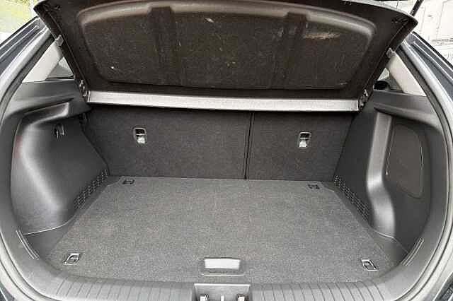 Hyundai Kona 1.6 H Gdi Premium Suv 5dr Petrol Hybrid Dct Euro 6 (s/s) (141 Ps)