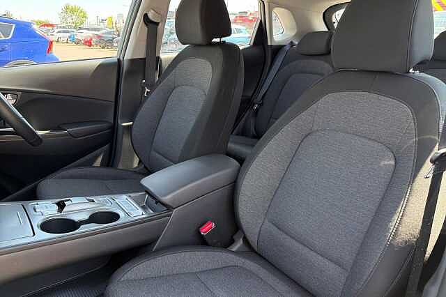 Hyundai Kona 39kwh Se Connect Suv 5dr Electric Auto (10.5kw Charger) (136 Ps)