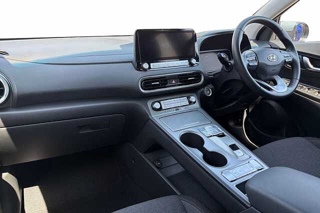 Hyundai Kona 39kwh Se Connect Suv 5dr Electric Auto (10.5kw Charger) (136 Ps)