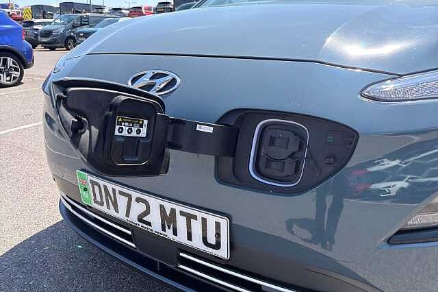 Hyundai Kona 39kwh Se Connect Suv 5dr Electric Auto (10.5kw Charger) (136 Ps)