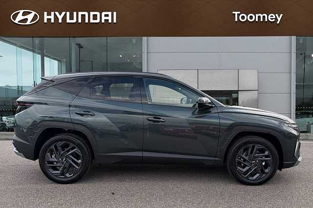 Hyundai TUCSON 1.6t Hybrid Black Line Suv 5dr Petrol Hybrid Auto Euro 6 (s/s) (239 Ps) Pearl - Cypress Green
