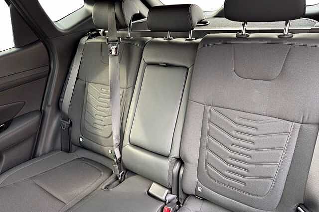Hyundai TUCSON 1.6t Hybrid Black Line Suv 5dr Petrol Hybrid Auto Euro 6 (s/s) (239 Ps) Pearl - Cypress Green