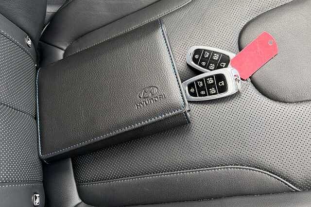 Hyundai SANTA FE 1.6 T Gdi 13.8kwh Ultimate Suv 5dr Petrol Plug In Hybrid Auto 4wd Euro 6 (s/s) ( Magnetic Force