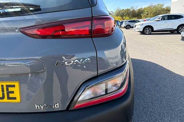 Hyundai KONA 1.6 H Gdi Se Connect Suv 5dr Petrol Hybrid Dct Euro 6 (s/s) (141 Ps) Galactic Grey