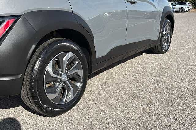 Hyundai KONA 1.6 H Gdi Se Connect Suv 5dr Petrol Hybrid Dct Euro 6 (s/s) (141 Ps) Galactic Grey