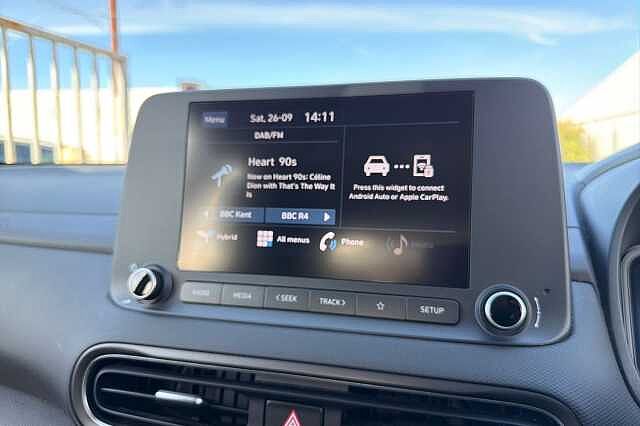 Hyundai KONA 1.6 H Gdi Se Connect Suv 5dr Petrol Hybrid Dct Euro 6 (s/s) (141 Ps) Galactic Grey