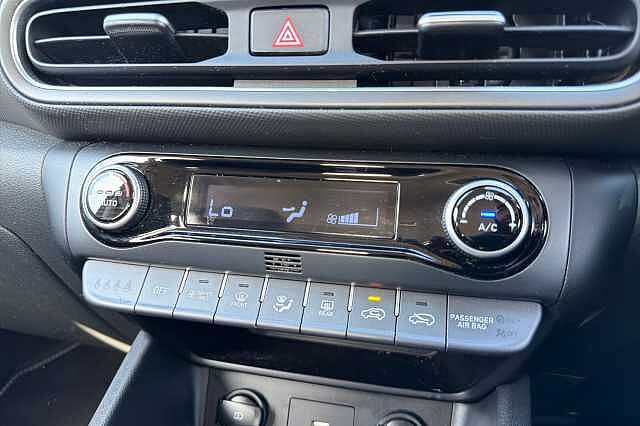 Hyundai KONA 1.6 H Gdi Se Connect Suv 5dr Petrol Hybrid Dct Euro 6 (s/s) (141 Ps) Galactic Grey