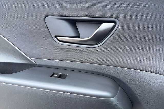 Hyundai KONA 1.6 H Gdi N Line Suv 5dr Petrol Hybrid Dct Euro 6 (s/s) (138 Ps) Grey
