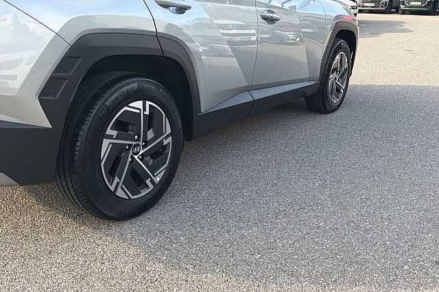 Hyundai TUCSON 1.6 T Gdi Advance Suv 5dr Petrol Hybrid Auto Euro 6 (s/s) (215 Ps) Shimmering Silver