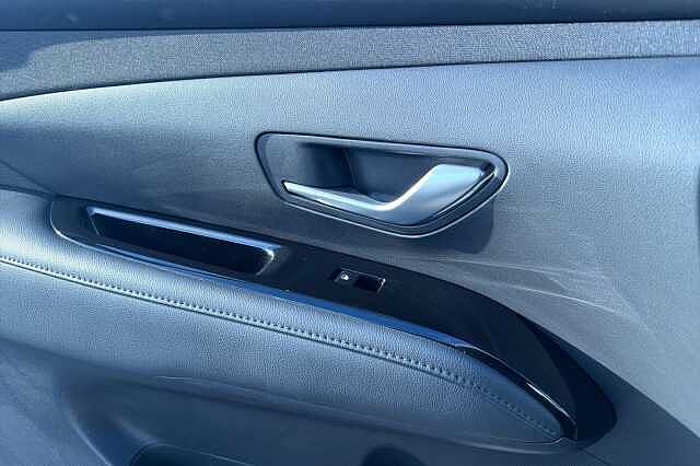 Hyundai TUCSON 1.6 T Gdi Advance Suv 5dr Petrol Hybrid Auto Euro 6 (s/s) (215 Ps) Shimmering Silver