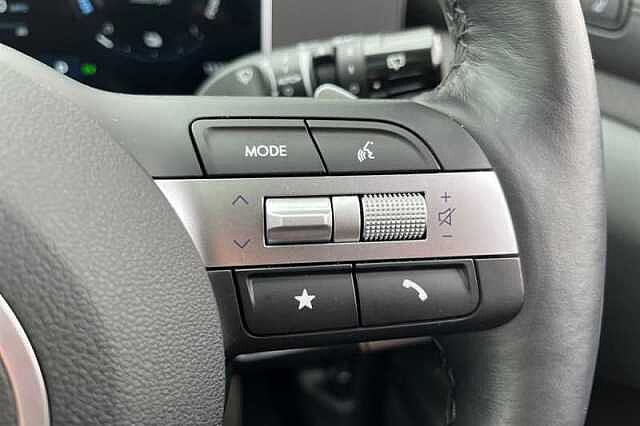 Hyundai TUCSON 1.6T PLUG-IN HYBRID ULTIMATE 5DR AUTO ATLAS WHITE