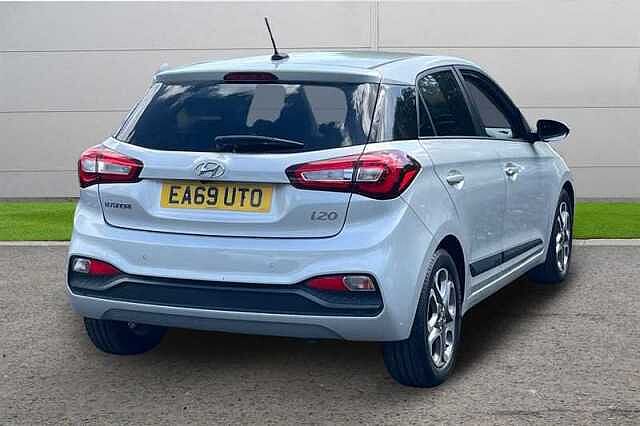 Hyundai i20 1.0 T-GDI PREMIUM NAV 5DR AUTO