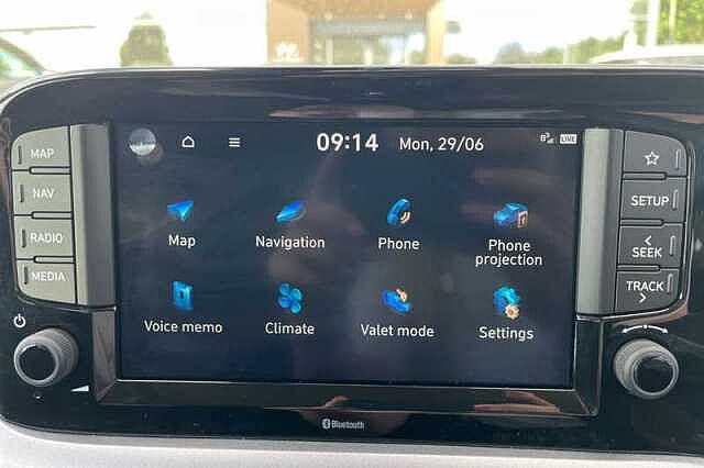 Hyundai i10 1.2 [79] PREMIUM 5DR AUTO [NAV]