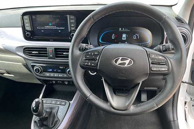 Hyundai i10 1.2 [79] PREMIUM 5DR AUTO [NAV]